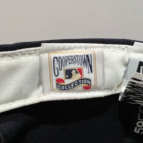 New Era, 59Fifty Fitted Hat, New York Yankees, 1998 World Series, Blue - Picture 7 of 10